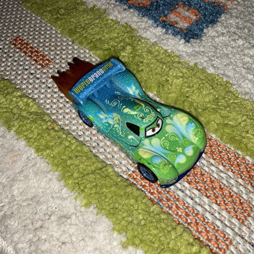 Mattel Disney Pixar Cars 2 Carla Veloso With Flames 1:55 Diecast Fire